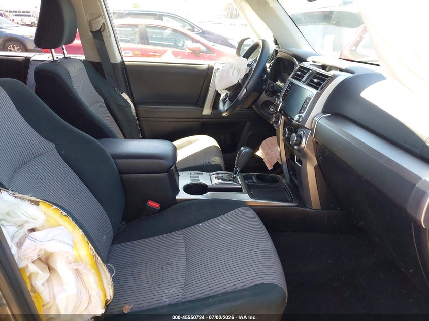 2020 Toyota 4runner VIN JTEZU5JR9L5218561 IAAI salvage auction — FRONT END, Salvage Title, sold $7,400 on 2026-07-29 (photo 5)