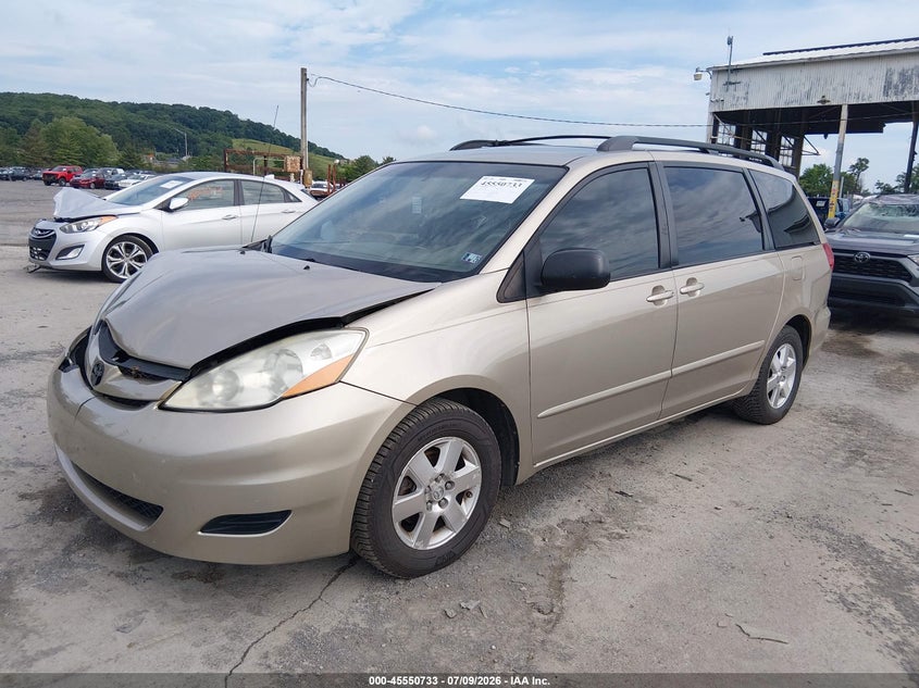 2007 Toyota Sienna VIN 5TDZK23CX7S034263 IAAI salvage auction — FRONT END, Salvage (Pennsylvania), sold $625 on 2026-07-29 (photo 2)