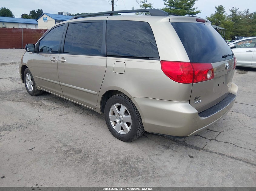 2007 Toyota Sienna VIN 5TDZK23CX7S034263 IAAI salvage auction — FRONT END, Salvage (Pennsylvania), sold $625 on 2026-07-29 (photo 3)