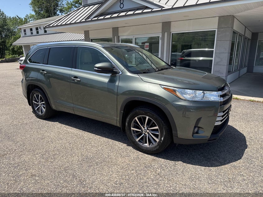 2017 Toyota Highlander VIN 5TDJZRFH0HS457900 IAAI salvage auction — NORMAL WEAR, Original (Vermont), sold $13,825 on 2026-07-29 (photo 1)