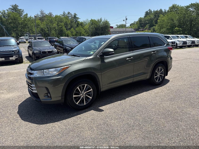 2017 Toyota Highlander VIN 5TDJZRFH0HS457900 IAAI salvage auction — NORMAL WEAR, Original (Vermont), sold $13,825 on 2026-07-29 (photo 2)