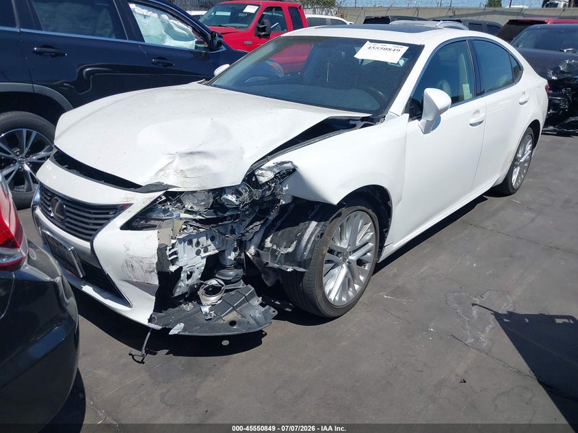 2015 Lexus ES VIN JTHBK1GG9F2164208 IAAI salvage auction — LEFT FRONT, Wait Title, sold $3,200 on 2026-08-02 (photo 2)