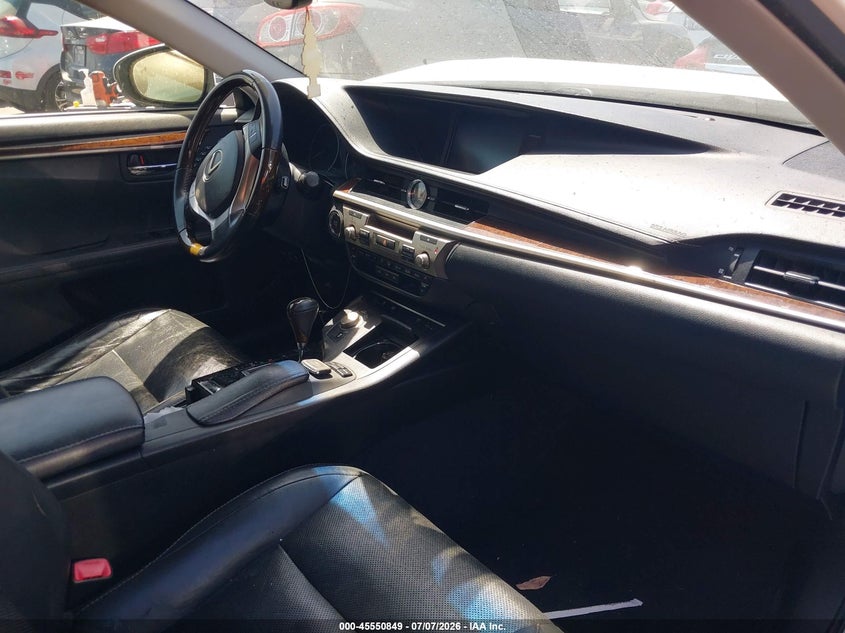 2015 Lexus ES VIN JTHBK1GG9F2164208 IAAI salvage auction — LEFT FRONT, Wait Title, sold $3,200 on 2026-08-02 (photo 5)