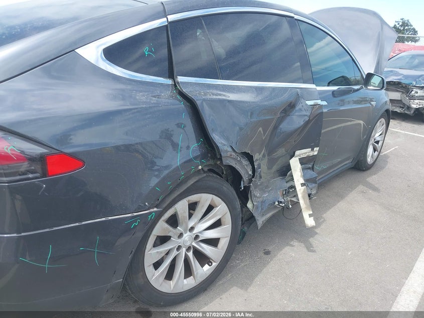 2016 Tesla Model x VIN 5YJXCBE27GF015392 IAAI salvage auction — SIDE, Salvage Title, sold $3,950 on 2026-07-23 (photo 6)
