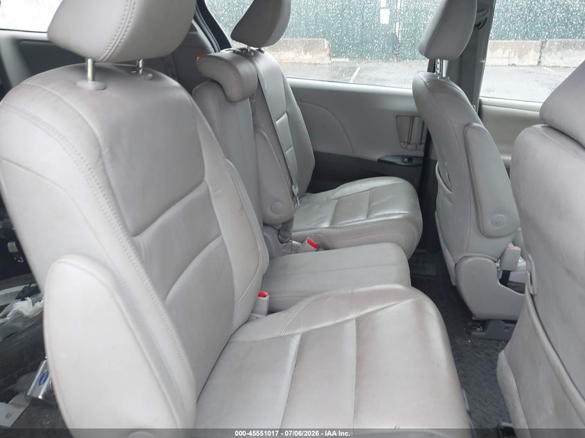 2020 Toyota Sienna VIN 5TDZZ3DC5LS032981 IAAI salvage auction — FRONT END, Clear (New York), sold $14,150 on 2026-07-21 (photo 8)