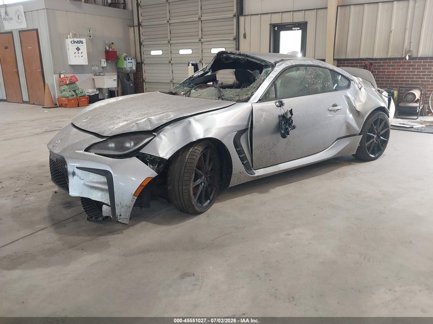 2024 Toyota Gr 86 VIN JF1ZNBE12R8755421 IAAI salvage auction — NORMAL WEAR, Clear (North Carolina), sold $5,450 on 2026-07-30 (photo 2)