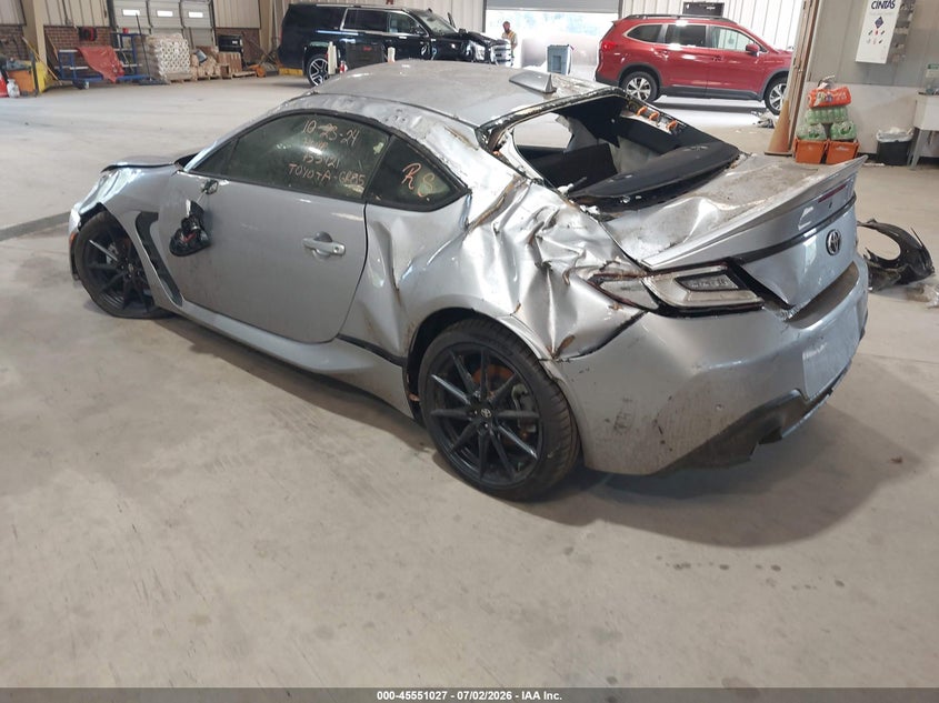 2024 Toyota Gr 86 VIN JF1ZNBE12R8755421 IAAI salvage auction — NORMAL WEAR, Clear (North Carolina), sold $5,450 on 2026-07-30 (photo 3)