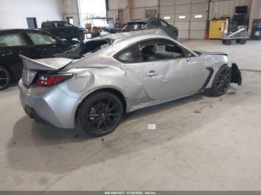 2024 Toyota Gr 86 VIN JF1ZNBE12R8755421 IAAI salvage auction — NORMAL WEAR, Clear (North Carolina), sold $5,450 on 2026-07-30 (photo 4)