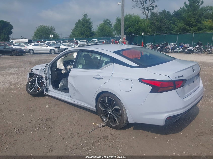 2025 Nissan Altima VIN 1N4BL4CV7SN346900 IAAI salvage auction — SIDE, Salvage (Idaho), sold $6,600 on 2026-08-01 (photo 3)