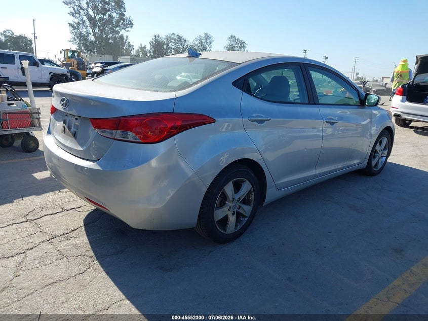 2011 Hyundai Elantra VIN KMHDH4AE9BU152670 IAAI salvage auction — THEFT, Salvage (California), sold $375 on 2026-07-29 (photo 4)