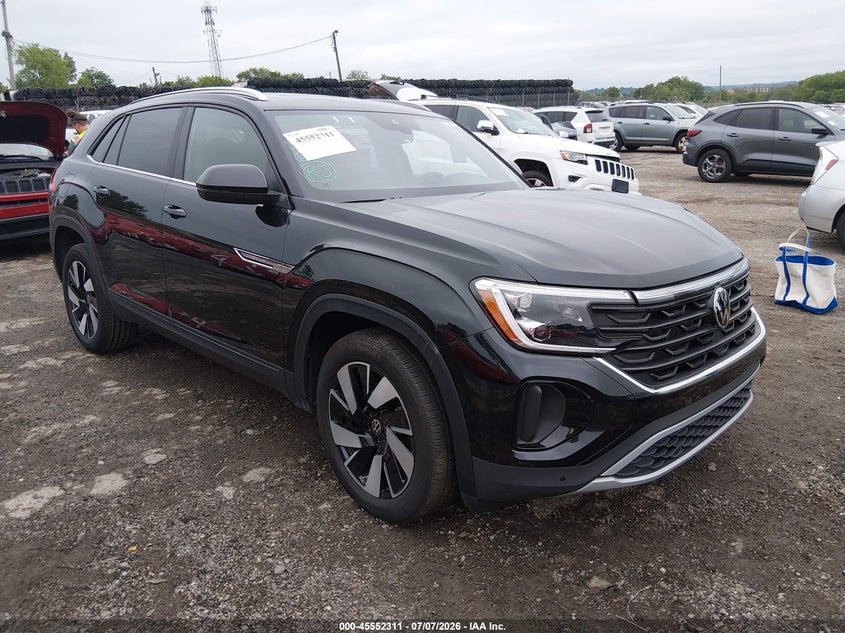 2025 Volkswagen Atlas cross sport VIN 1V2JE2CA1SC230121 IAAI salvage auction — LEFT FRONT, Clear (Florida), sold $13,400 on 2026-07-16 (photo 1)