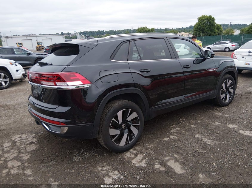 2025 Volkswagen Atlas cross sport VIN 1V2JE2CA1SC230121 IAAI salvage auction — LEFT FRONT, Clear (Florida), sold $13,400 on 2026-07-16 (photo 4)