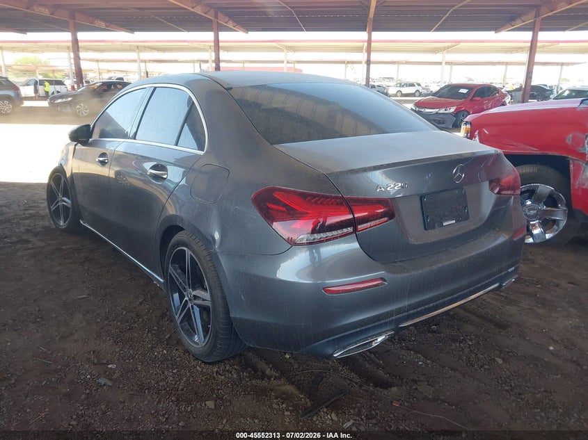 2019 Mercedes-benz A-klasse VIN WDD3G4EB6KW032273 IAAI salvage auction — LEFT FRONT, Salvage Title, sold $4,950 on 2026-07-28 (photo 3)