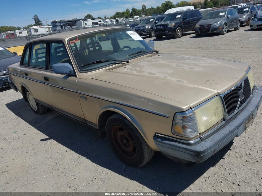 1993 Volvo 240 VIN YV1AS8314P1489969 IAAI salvage auction — NORMAL WEAR, Clear - Dealer Only (California), sold $300 on 2026-07-16 (photo 1)