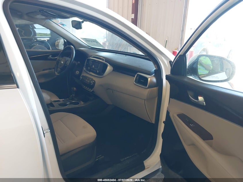 2016 Kia Sorento VIN 5XYPGDA38GG039515 IAAI salvage auction — NORMAL WEAR, Salvage (Michigan), sold $1,500 on 2026-07-28 (photo 5)
