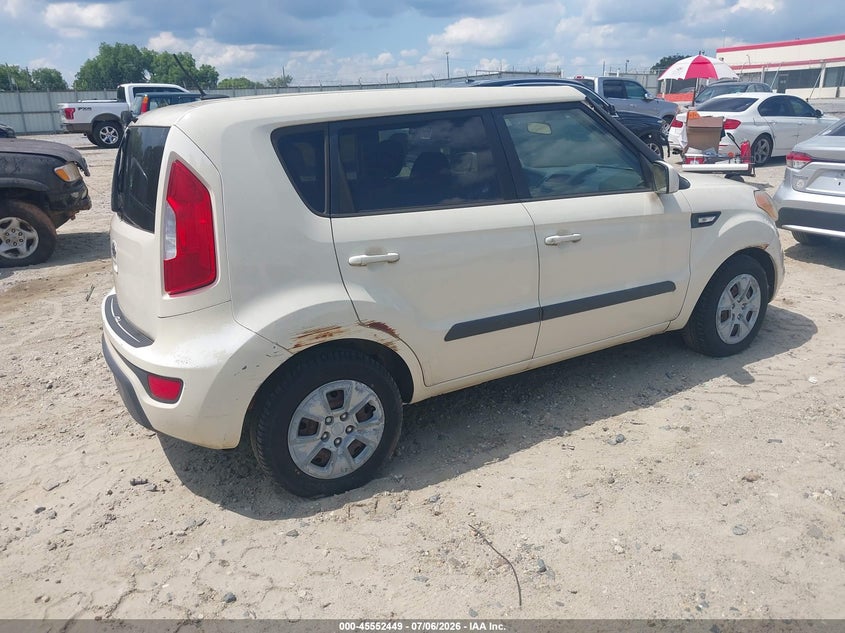 2012 Kia Soul VIN KNDJT2A56C7447820 IAAI salvage auction — NORMAL WEAR, Clear (Georgia), sold $700 on 2026-07-30 (photo 4)
