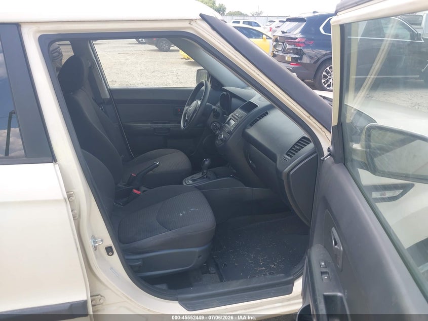 2012 Kia Soul VIN KNDJT2A56C7447820 IAAI salvage auction — NORMAL WEAR, Clear (Georgia), sold $700 on 2026-07-30 (photo 5)