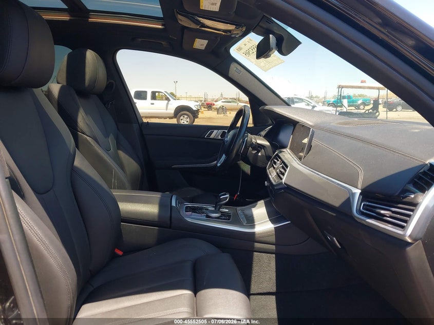 2019 BMW X5 VIN 5UXCR6C5XKLL21430 IAAI salvage auction — RIGHT FRONT, Wait Title, sold $16,200 on 2026-09-04 (photo 5)