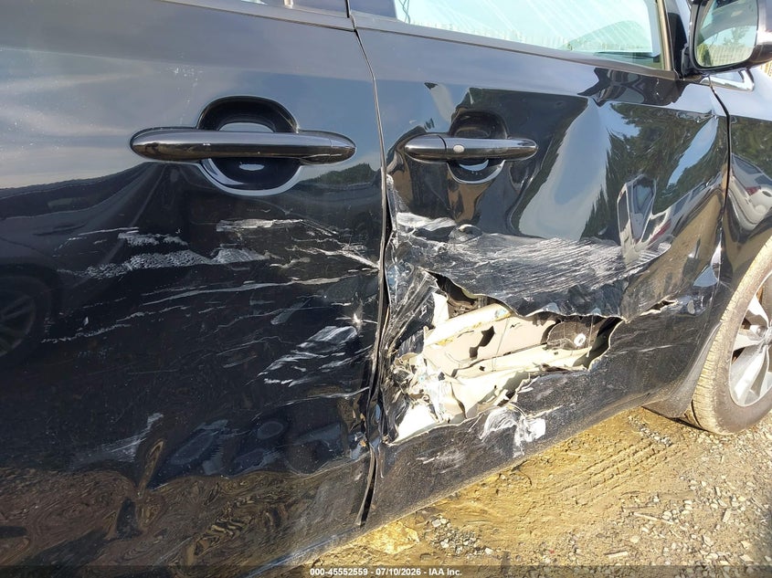 2016 Kia SEDONA VIN KNDMC5C17G6131377 IAAI salvage auction — RIGHT SIDE, Salvage (Virginia), sold $2,300 on 2026-07-27 (photo 6)