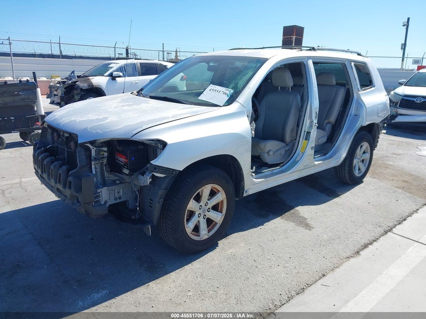 2008 Toyota Highlander VIN JTEDS41A582019293 IAAI salvage auction — FRONT & REAR, Salvage (California), sold $775 on 2026-07-18 (photo 2)