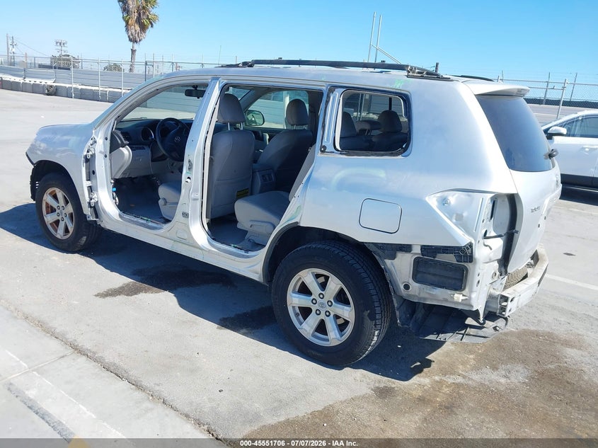 2008 Toyota Highlander VIN JTEDS41A582019293 IAAI salvage auction — FRONT & REAR, Salvage (California), sold $775 on 2026-07-18 (photo 3)
