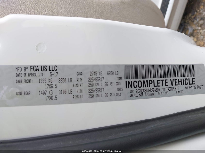 2017 Dodge Caravan VIN 2C7WDGBG4HR784060 IAAI salvage auction — SIDE, Salvage Title, sold $7,100 on 2026-10-08 (photo 9)