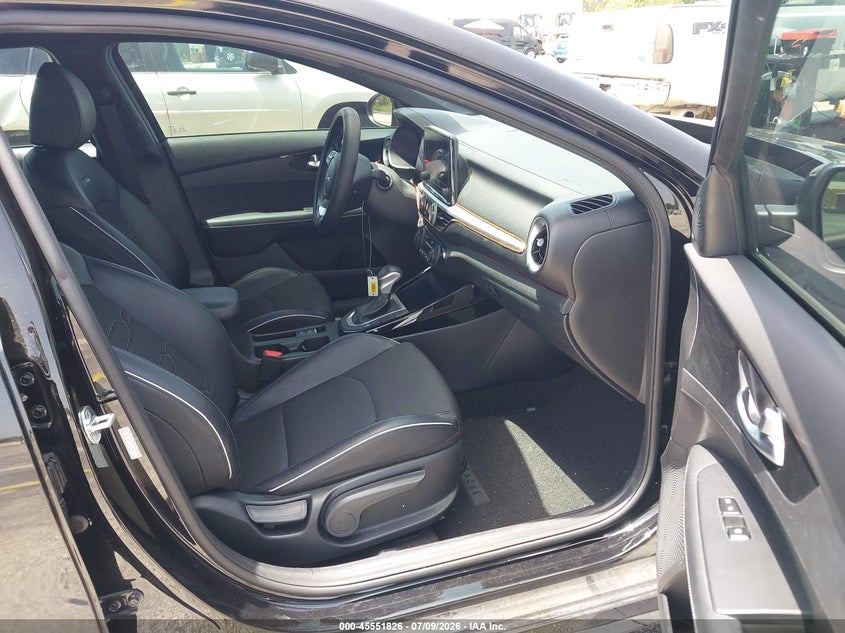 2022 Kia Forte VIN 3KPF54AD2NE498026 IAAI salvage auction — FRONT END, Rebuildable (Florida), sold $4,475 on 2026-08-01 (photo 5)