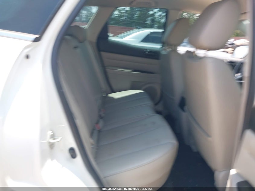 2010 Mazda Cx-7 VIN JM3ER2W36A0315497 IAAI salvage auction — NORMAL WEAR, Original (Texas), sold $450 on 2026-07-23 (photo 8)