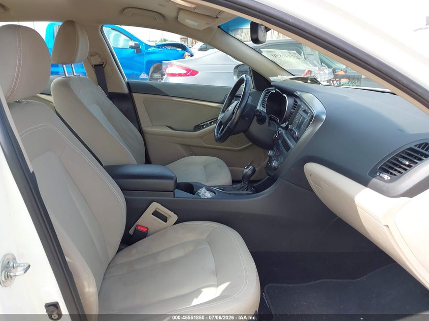 2012 Kia Optima VIN KNAGM4AD8C5023378 IAAI salvage auction — NORMAL WEAR, Clear (Michigan), sold $925 on 2026-07-30 (photo 5)
