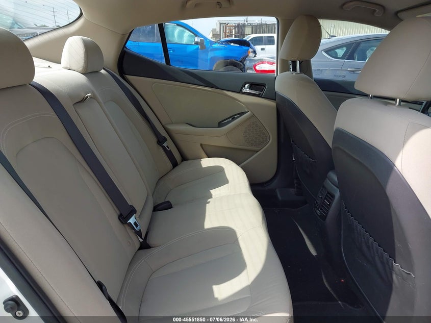 2012 Kia Optima VIN KNAGM4AD8C5023378 IAAI salvage auction — NORMAL WEAR, Clear (Michigan), sold $925 on 2026-07-30 (photo 8)