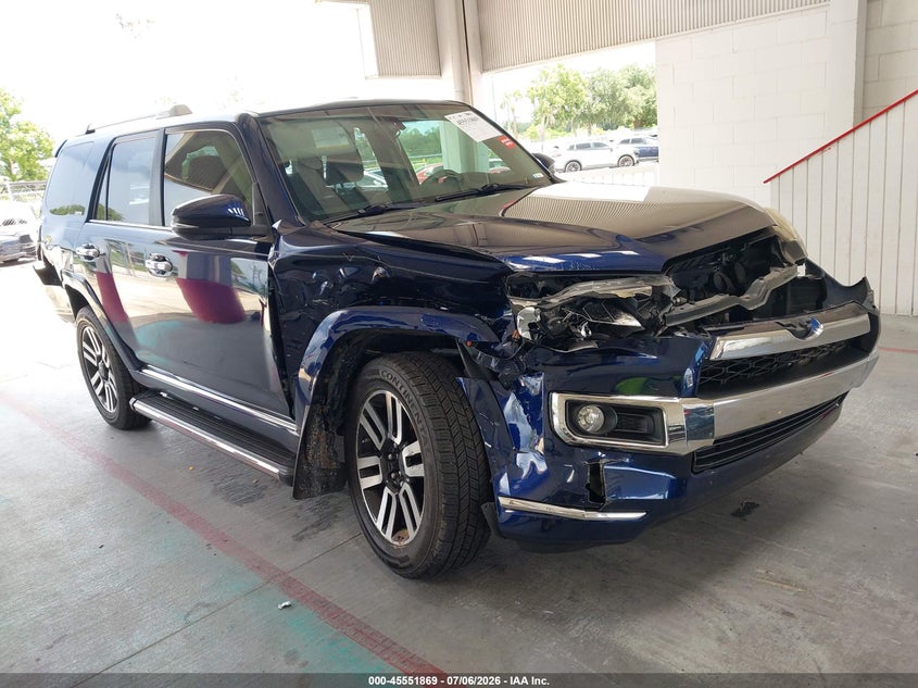 2019 Toyota 4runner VIN JTEBU5JR7K5647567 IAAI salvage auction — RIGHT FRONT, Rebuildable (Florida), sold $11,650 on 2026-08-01 (photo 1)