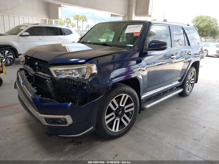 2019 Toyota 4runner VIN JTEBU5JR7K5647567 IAAI salvage auction — RIGHT FRONT, Rebuildable (Florida), sold $11,650 on 2026-08-01 (photo 2)