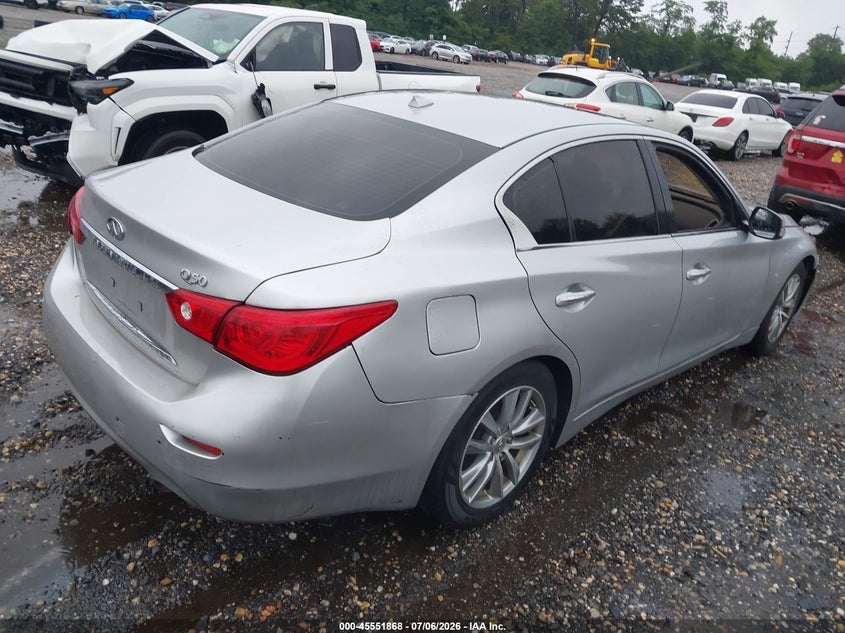 2014 Infiniti Q50 VIN JN1BV7AP6EM685378 IAAI salvage auction — NORMAL WEAR, Clear (New York), sold $1,950 on 2026-07-14 (photo 4)