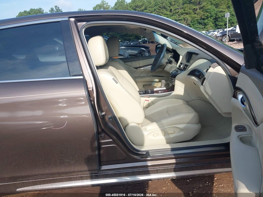 2015 Infiniti Q70 VIN JN1BY1PR8FM830032 IAAI salvage auction — REAR END, Salvage (Alabama), sold $1,800 on 2026-07-29 (photo 5)