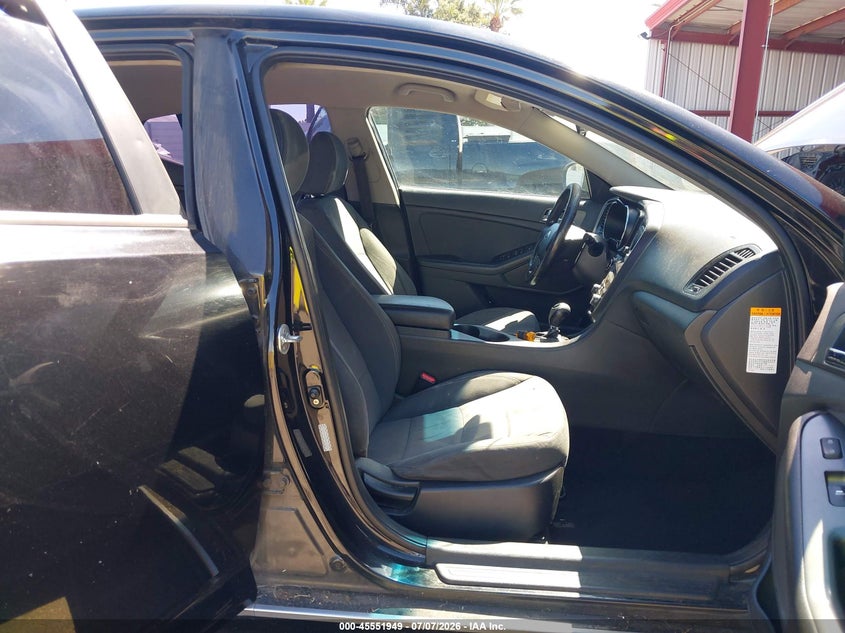 2013 Kia Optima VIN KNAGM4AD5D5056100 IAAI salvage auction — NORMAL WEAR, Salvage Title - Dealer (California), sold $400 on 2026-07-28 (photo 5)