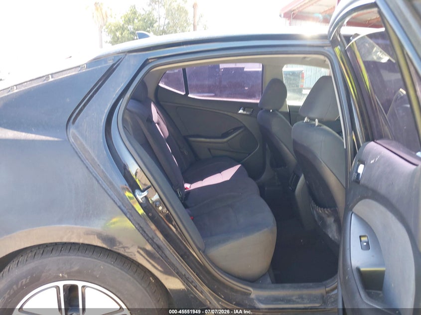 2013 Kia Optima VIN KNAGM4AD5D5056100 IAAI salvage auction — NORMAL WEAR, Salvage Title - Dealer (California), sold $400 on 2026-07-28 (photo 8)