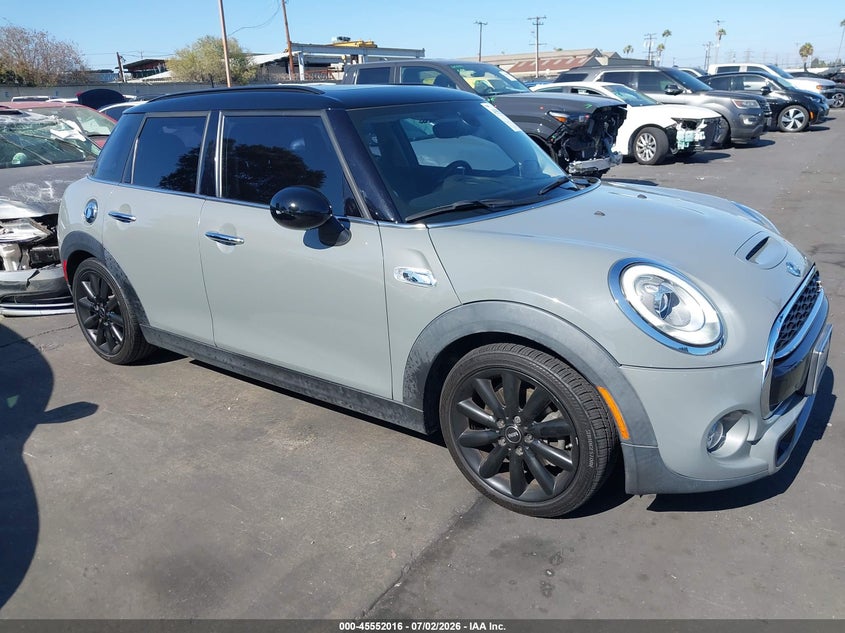 2016 Mini Hard top VIN WMWXU3C52G2D27669 IAAI salvage auction — REAR END, Wait Title, sold $3,750 on 2026-08-19 (photo 1)