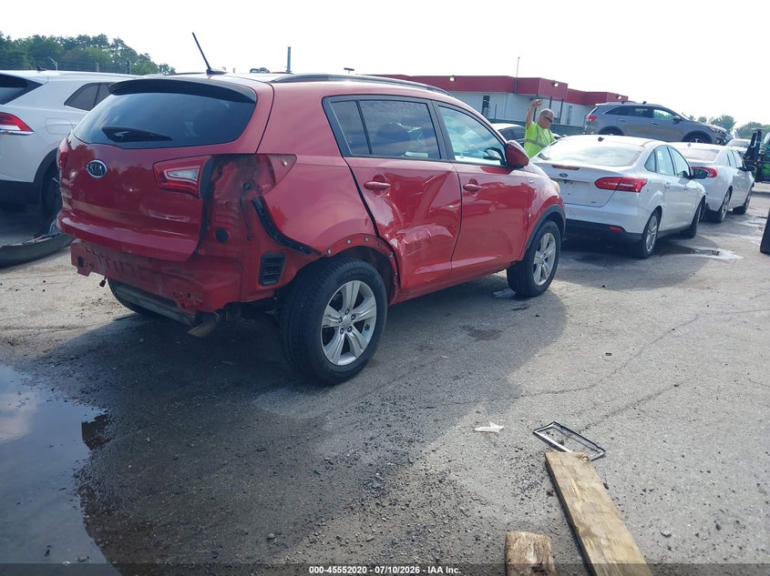2012 Kia Sportage VIN KNDPBCA20C7249761 IAAI salvage auction — RIGHT SIDE, Salvage - Greater Than 75% (Maryland), sold $875 on 2026-07-30 (photo 4)