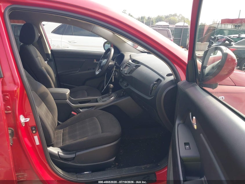 2012 Kia Sportage VIN KNDPBCA20C7249761 IAAI salvage auction — RIGHT SIDE, Salvage - Greater Than 75% (Maryland), sold $875 on 2026-07-30 (photo 5)