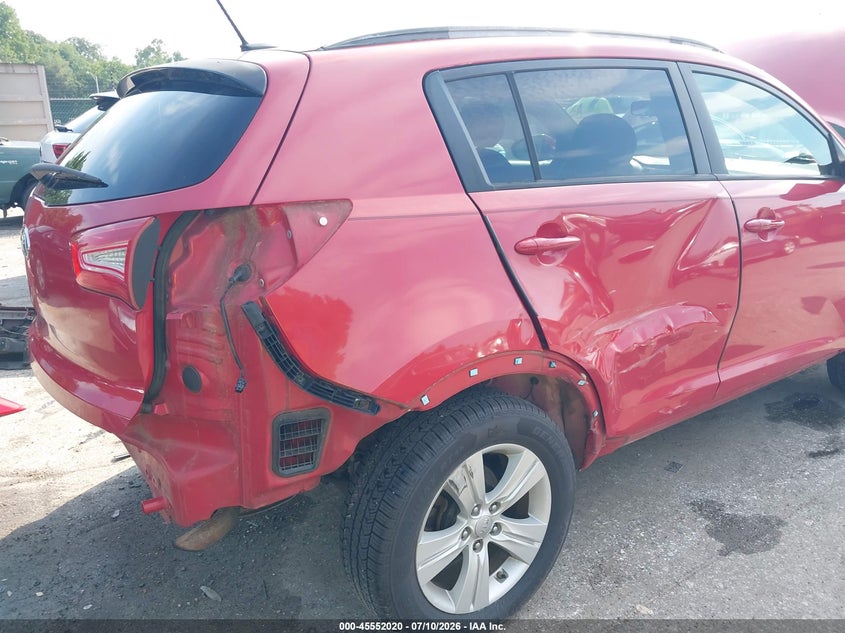 2012 Kia Sportage VIN KNDPBCA20C7249761 IAAI salvage auction — RIGHT SIDE, Salvage - Greater Than 75% (Maryland), sold $875 on 2026-07-30 (photo 6)