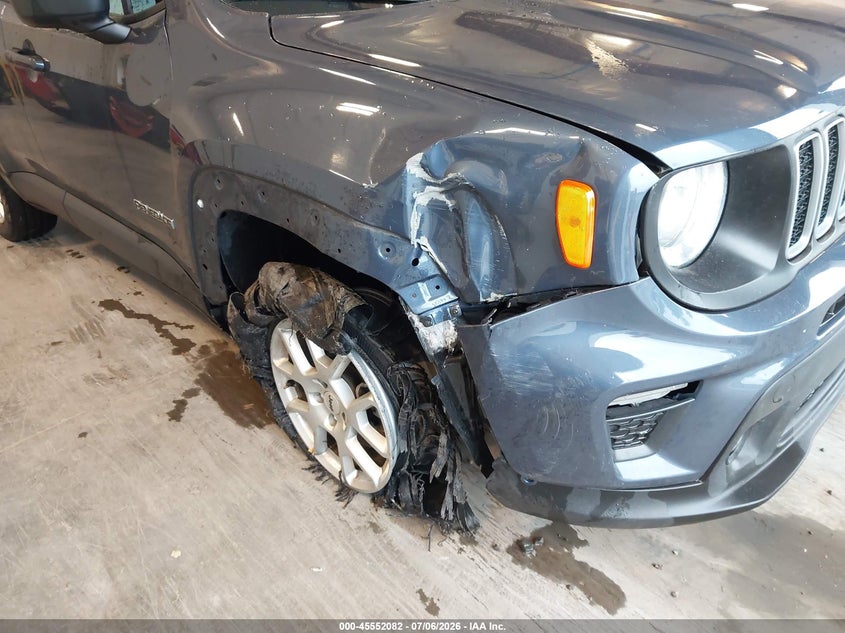 2022 Jeep Renegade VIN ZACNJDB18NPN96652 IAAI salvage auction — SIDE, Salvage Title, sold $4,550 on 2026-08-12 (photo 6)