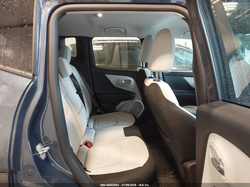 2022 Jeep Renegade VIN ZACNJDB18NPN96652 IAAI salvage auction — SIDE, Salvage Title, sold $4,550 on 2026-08-12 (photo 8)
