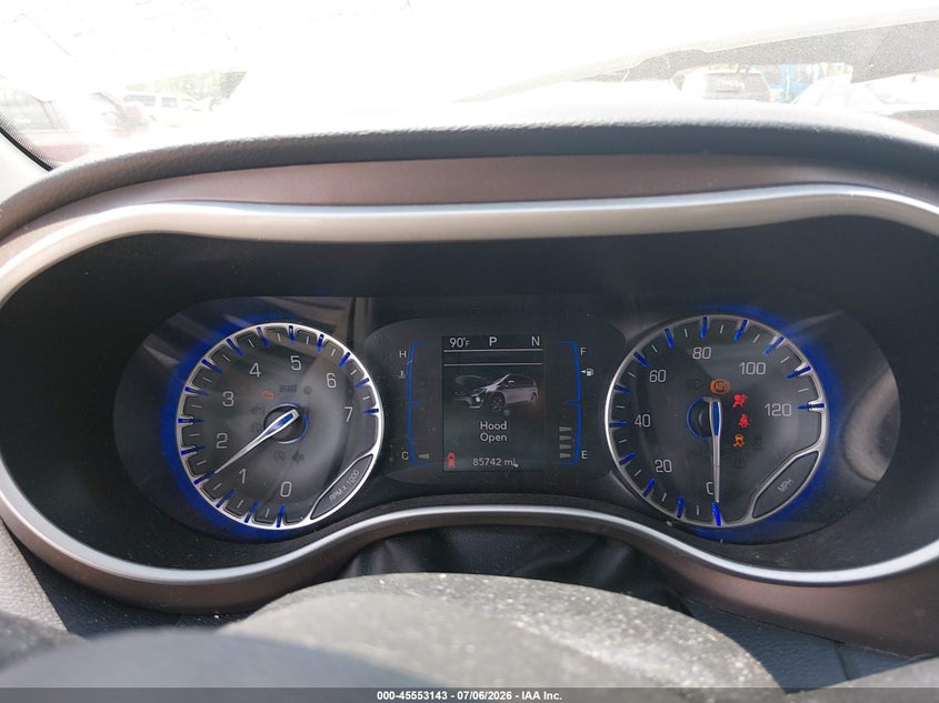 2017 Chrysler Pacifica VIN 2C4RC1BG4HR809906 IAAI salvage auction — FRONT END, Wait Title, sold $1,450 on 2026-10-14 (photo 7)