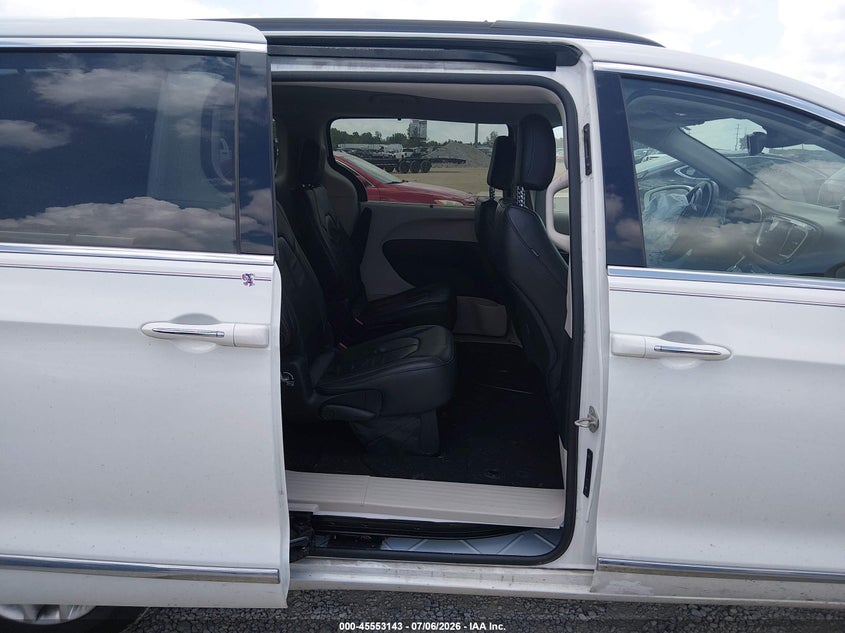 2017 Chrysler Pacifica VIN 2C4RC1BG4HR809906 IAAI salvage auction — FRONT END, Wait Title, sold $1,450 on 2026-10-14 (photo 8)