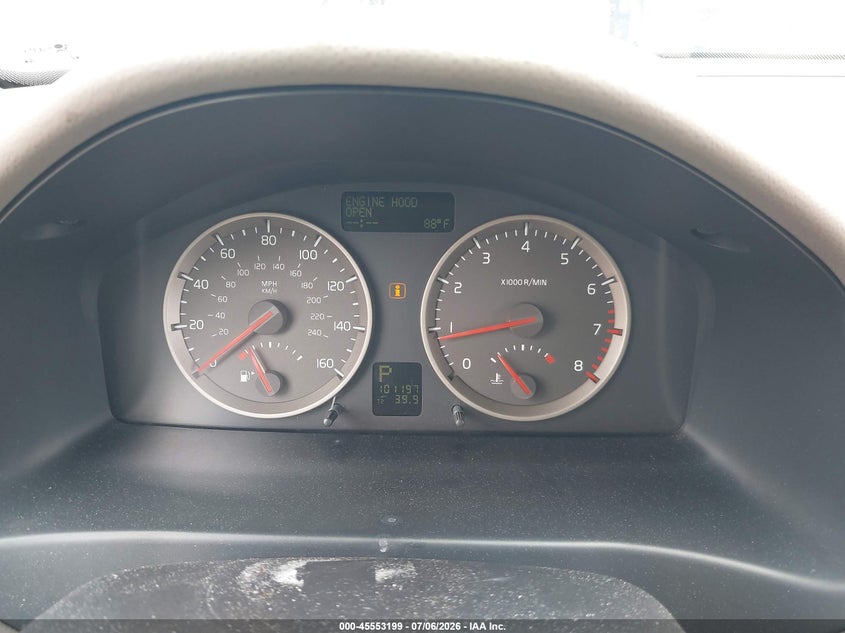2004 Volvo S40 VIN YV1MS382942022876 IAAI salvage auction — NORMAL WEAR, Clear (Hawaii), sold $125 on 2026-09-08 (photo 7)