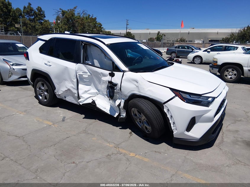 2025 Toyota Rav 4 VIN 2T3P1RFV4SC535593 — IAAI salvage auction photo