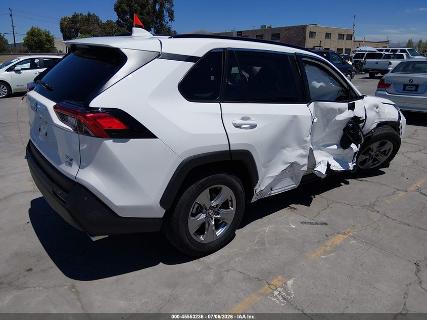 2025 Toyota Rav 4 VIN 2T3P1RFV4SC535593 IAAI salvage auction — RIGHT SIDE, Wait Title, sold $4,650 on 2026-08-24 (photo 4)