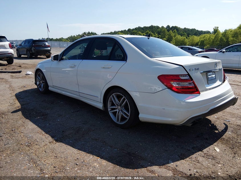 2012 Mercedes-benz C-klasse VIN WDDGF4HB2CA626499 IAAI salvage auction — RIGHT REAR, Salvage (Mississippi), sold $1,800 on 2026-08-05 (photo 3)