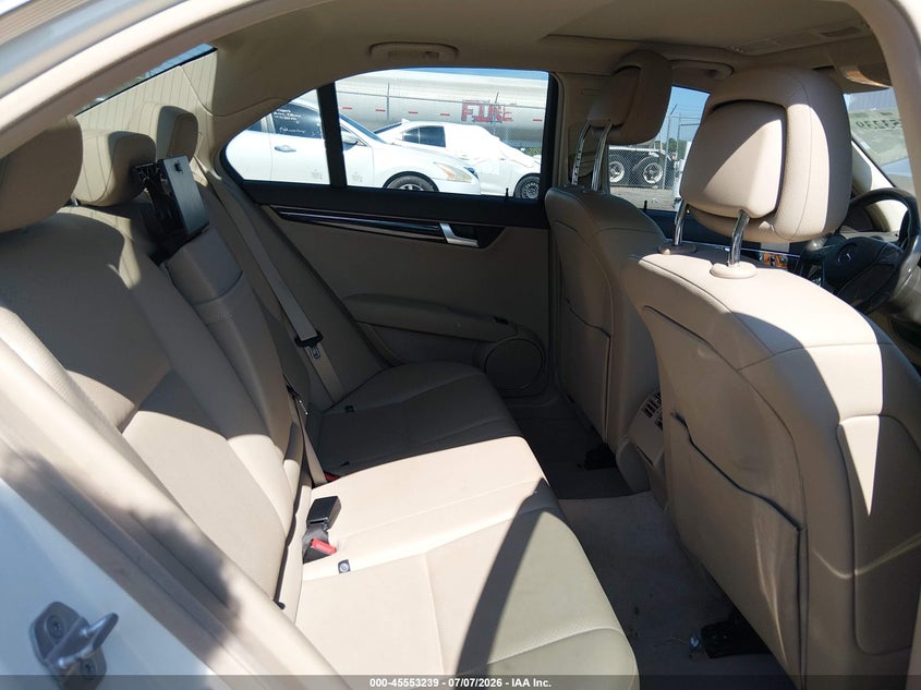 2012 Mercedes-benz C-klasse VIN WDDGF4HB2CA626499 IAAI salvage auction — RIGHT REAR, Salvage (Mississippi), sold $1,800 on 2026-08-05 (photo 8)