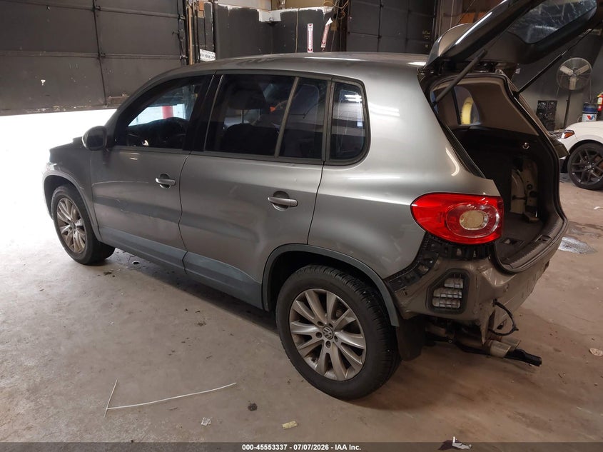 2009 Volkswagen Tiguan VIN WVGAV75N49W513227 IAAI salvage auction — FRONT & REAR, Mv-907A (New York), sold $425 on 2026-08-18 (photo 3)